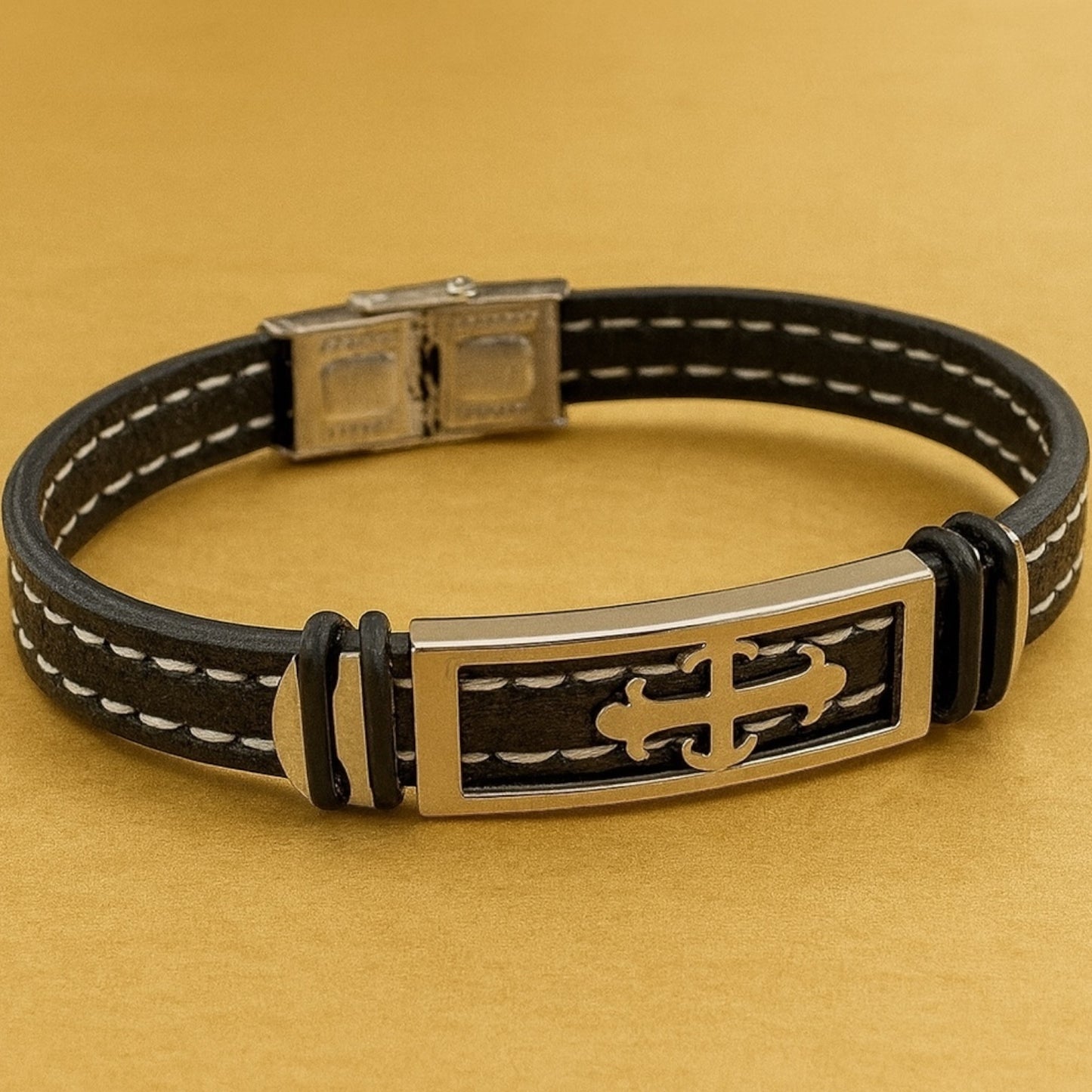 CUFF BRACELET