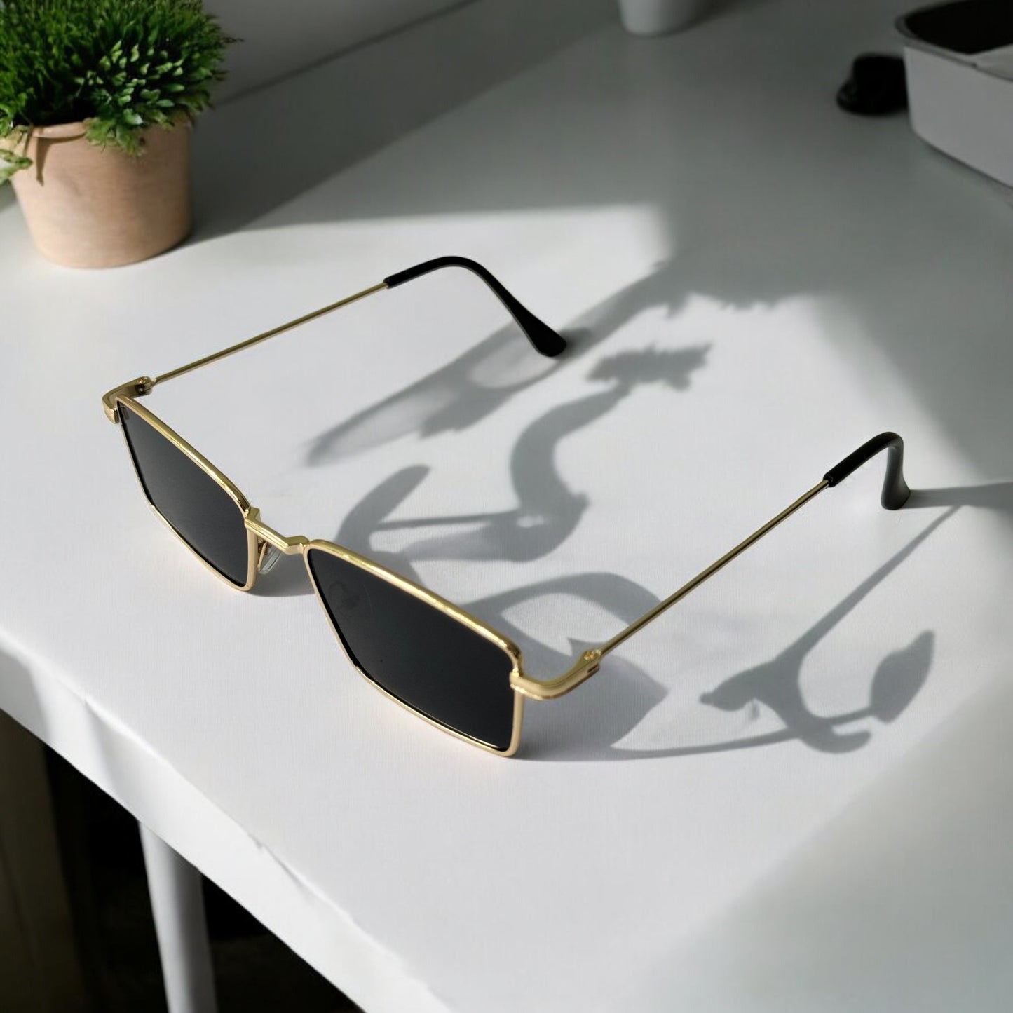 Sunglasses .