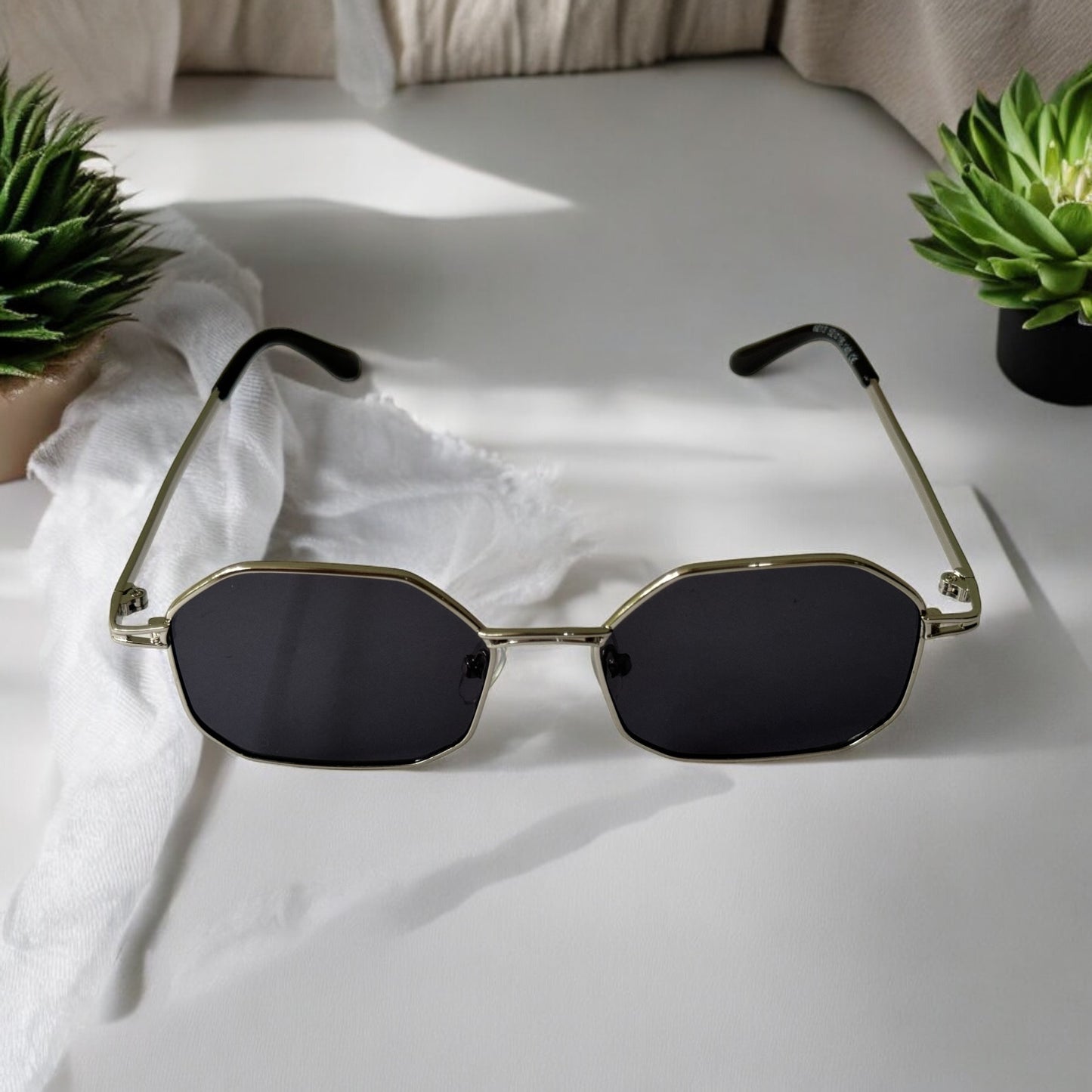 Sunglasses .