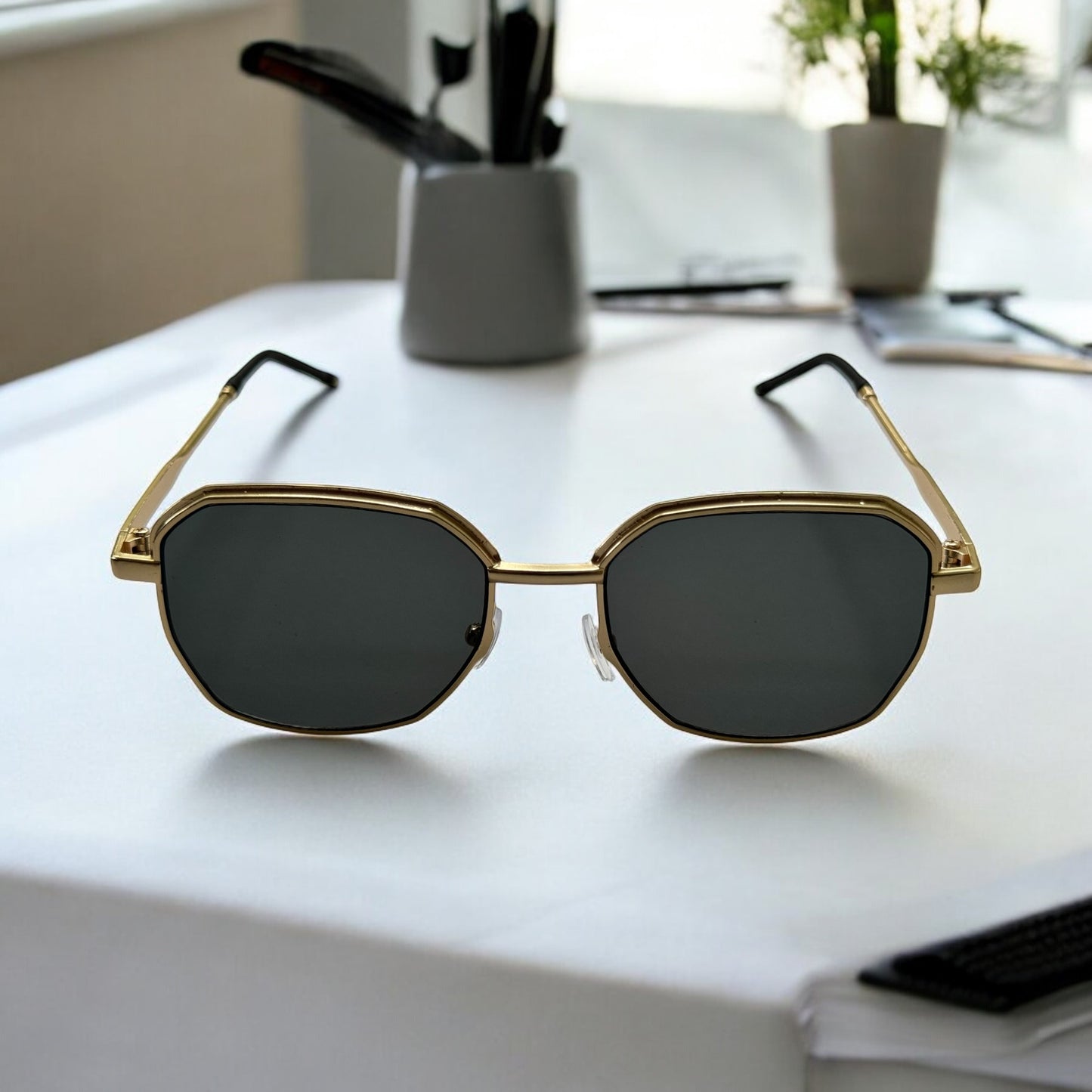 Sunglasses .