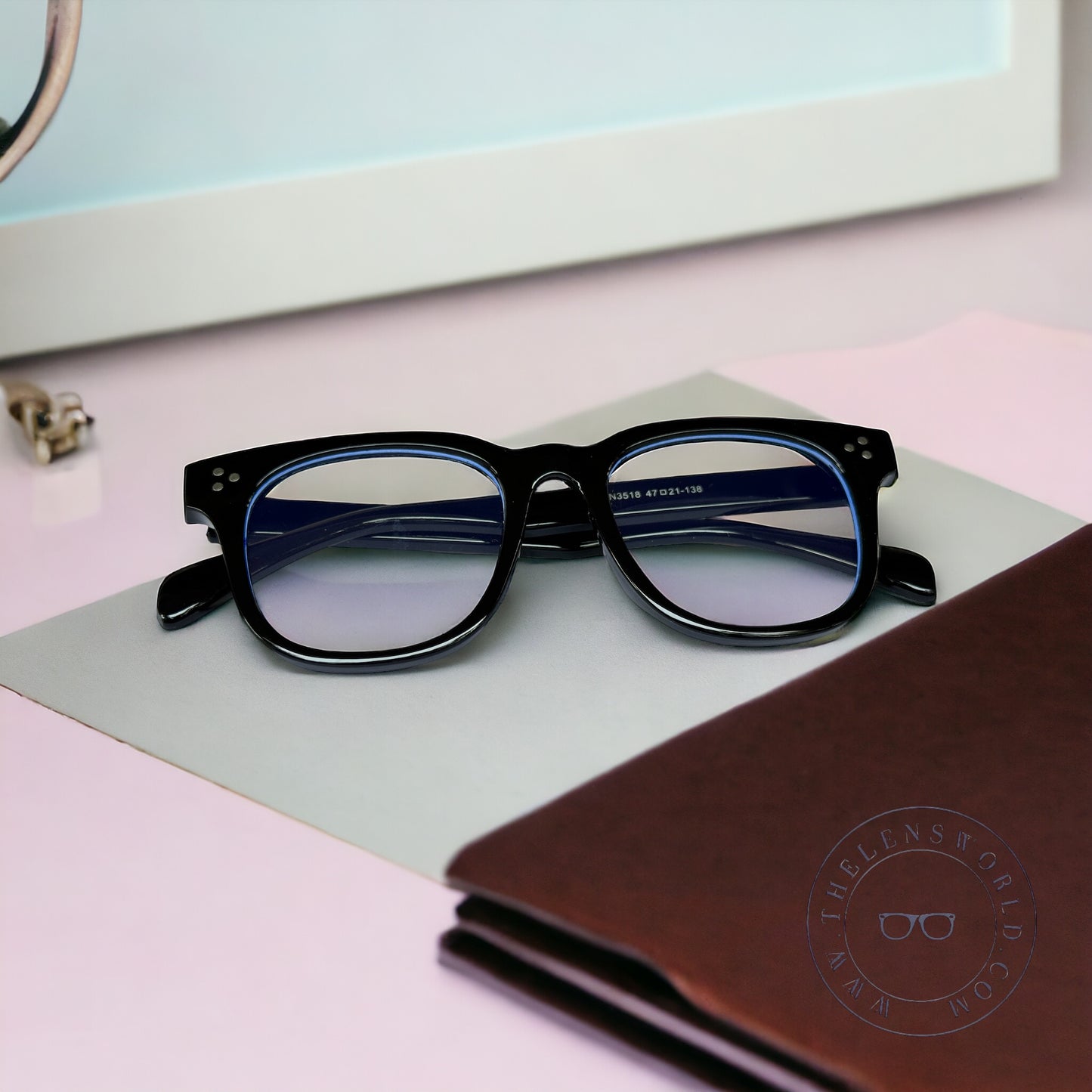 Adlus Frames