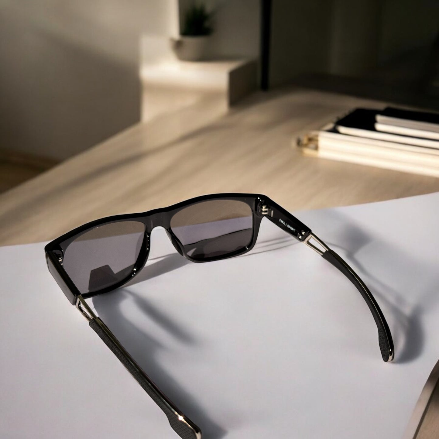 polarized Sunglasses .